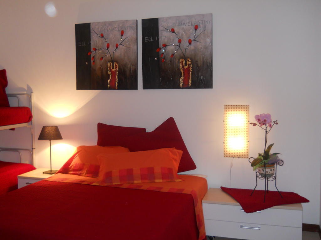 קסטלאנה גרוטה B&B Residenza Bianco Alle Grotte Di Castellana חדר תמונה